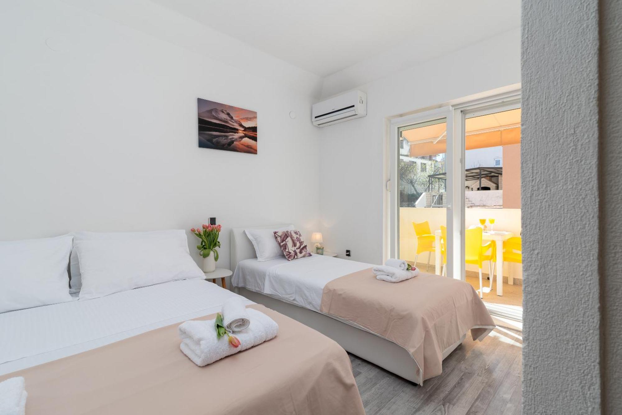 Aldino Rooms Mastrinka Exterior foto